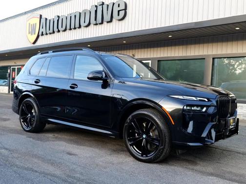 2024 BMW X7 M60i