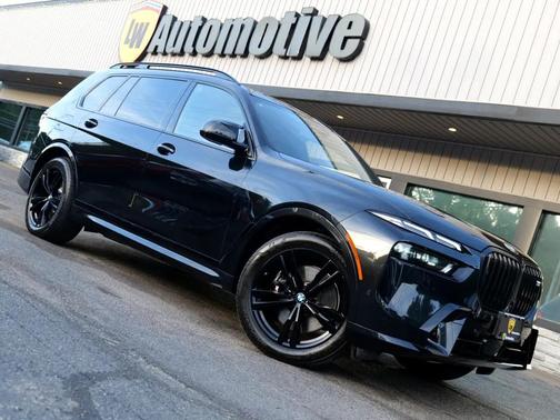2024 BMW X7 M60i