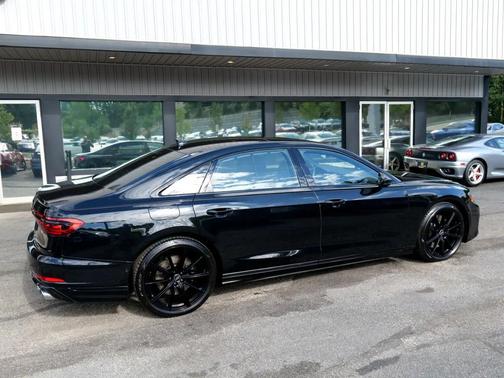 2022 Audi S8 4.0T