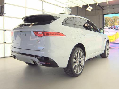2019 Jaguar F-PACE S