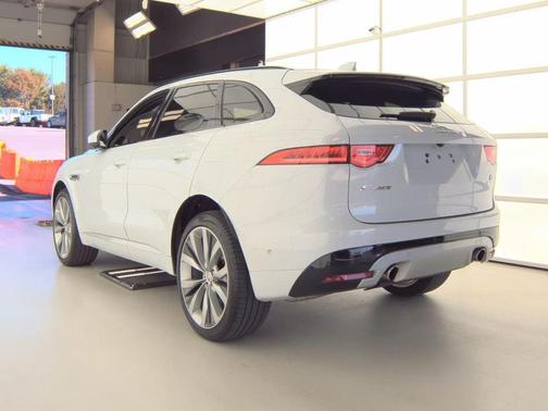 2019 Jaguar F-PACE S