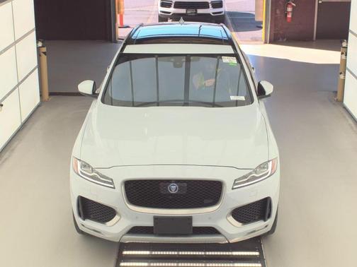 2019 Jaguar F-PACE S