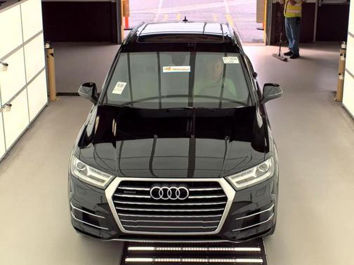 2019 Audi Q7 45 Premium