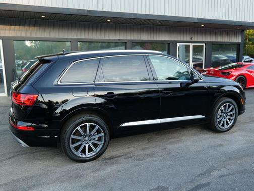 2019 Audi Q7 45 Premium
