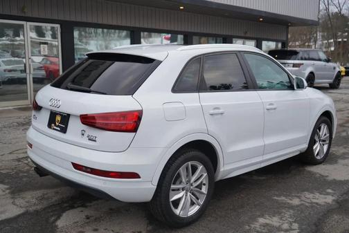 2017 Audi Q3 2.0T Premium