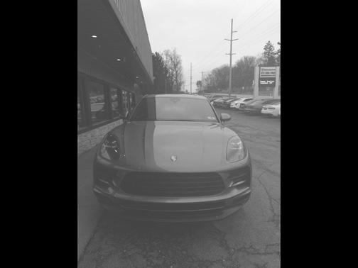 2020 Porsche Macan S