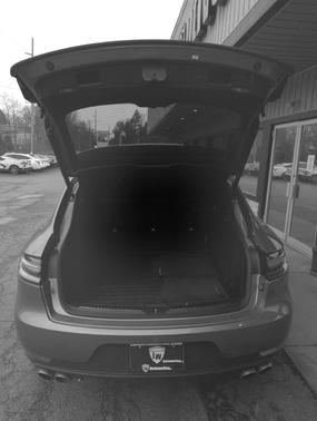 2020 Porsche Macan S