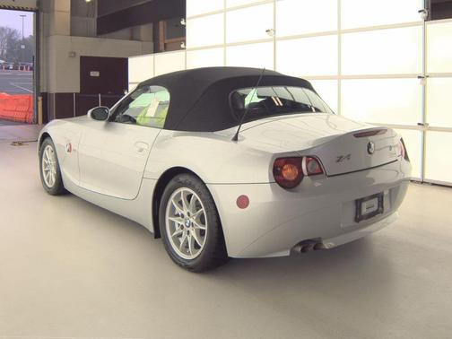 2004 BMW Z4 2.5i Roadster