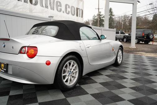 2004 BMW Z4 2.5i Roadster
