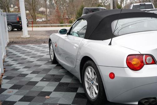 2004 BMW Z4 2.5i Roadster