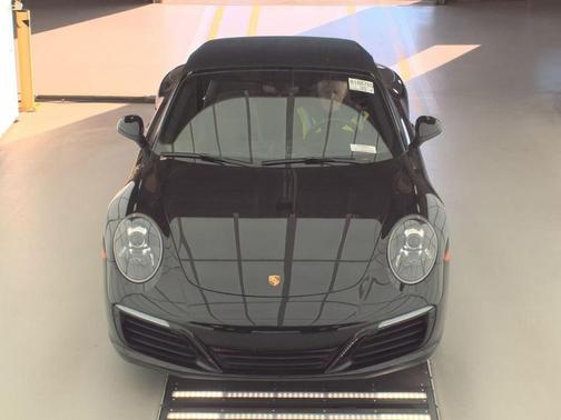 2019 Porsche 911 Carrera
