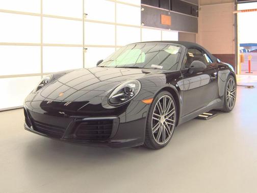 2019 Porsche 911 Carrera
