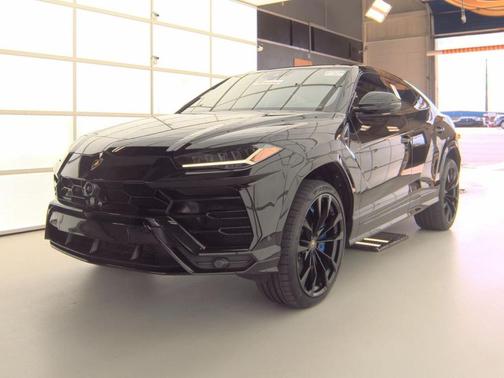 2021 Lamborghini Urus AWD