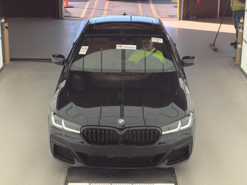 2022 BMW 530 i xDrive