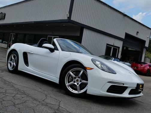 2017 Porsche 718 Boxster Roadster