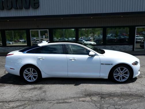 2017 Jaguar XJ XJL Portfolio