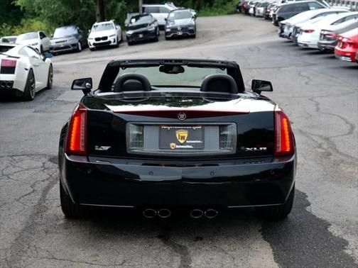 2008 Cadillac XLR Base