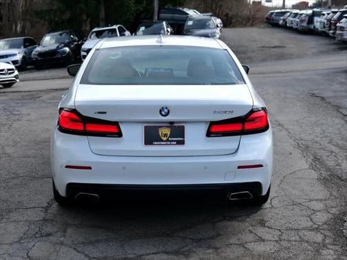 2022 BMW 530 i xDrive