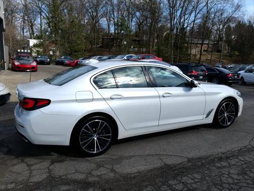 2022 BMW 530 i xDrive