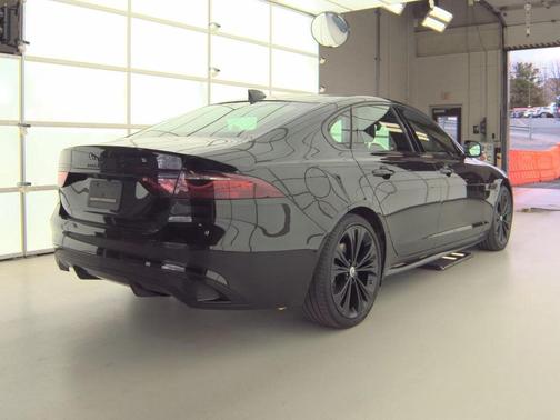 2024 Jaguar XF R-Dynamic SE P250 AWD Automatic