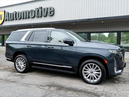 2022 Cadillac Escalade Premium Luxury