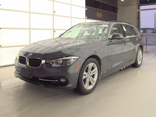 2018 BMW 330 i xDrive