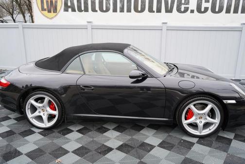 2005 Porsche 911 911 Carrera Cabriolet