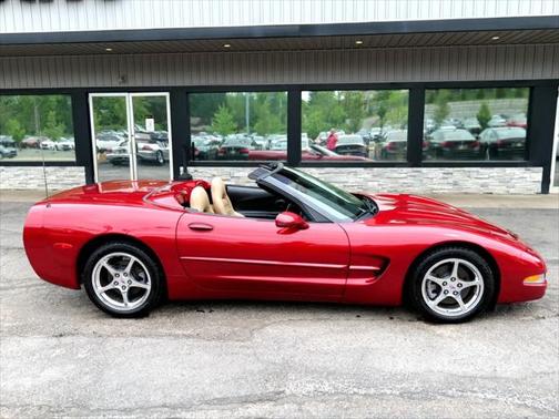 2004 Chevrolet Corvette Base
