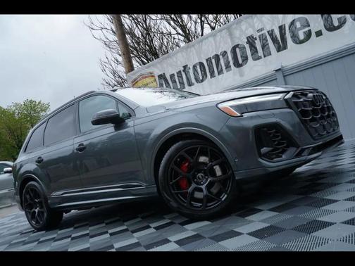 Daytona Gray Pearl Effect 2025 Audi SQ7 4.0T Premium Plus