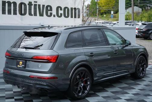 Daytona Gray Pearl Effect 2025 Audi SQ7 4.0T Premium Plus