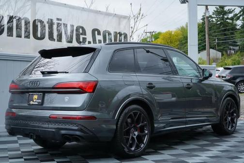 Daytona Gray Pearl Effect 2025 Audi SQ7 4.0T Premium Plus