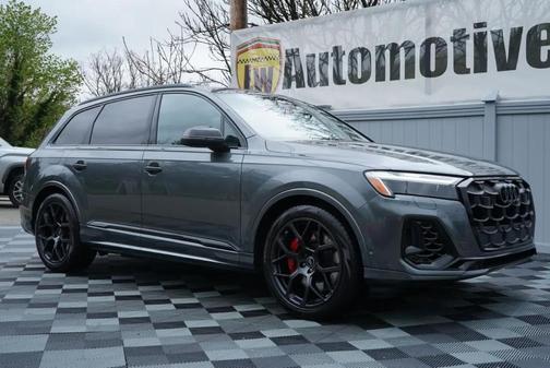 Daytona Gray Pearl Effect 2025 Audi SQ7 4.0T Premium Plus