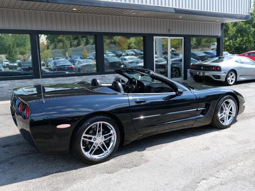 2000 Chevrolet Corvette Base