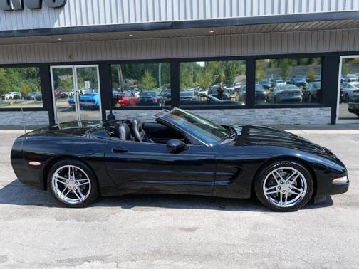 2000 Chevrolet Corvette Base