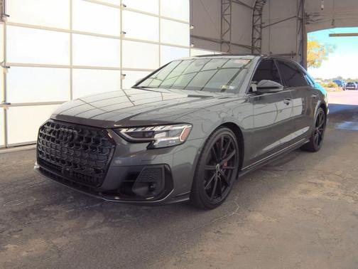 2022 Audi S8 4.0T