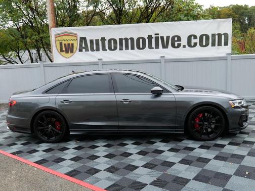 2022 Audi S8 4.0T