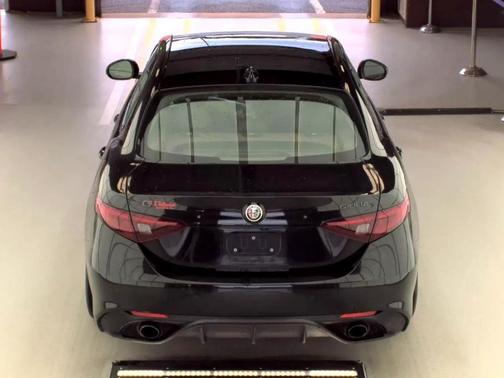 2019 Alfa Romeo Giulia Ti Sport Carbon