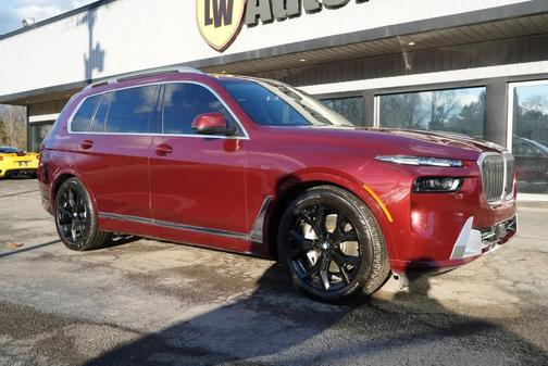 2025 BMW X7 xDrive40i