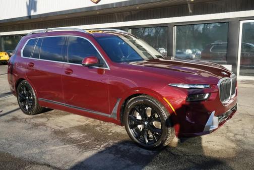2025 BMW X7 xDrive40i