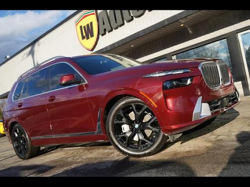 2025 BMW X7 xDrive40i