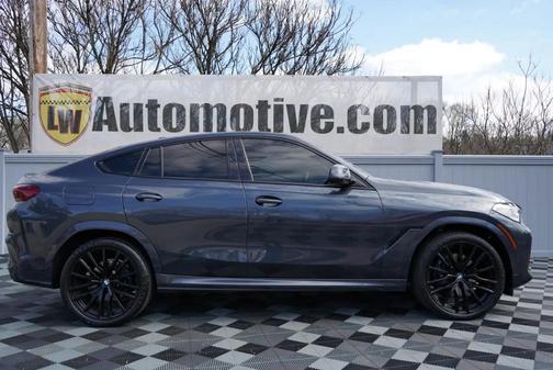 Gray 2022 BMW X6 xDrive40i