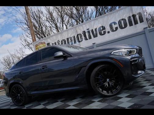 Gray 2022 BMW X6 xDrive40i