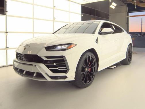 2020 Lamborghini Urus AWD
