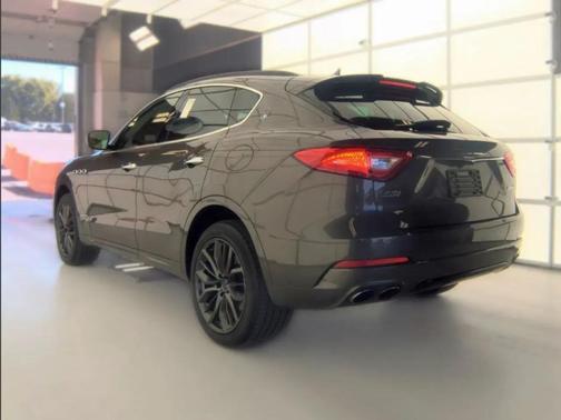 Gray 2018 Maserati Levante S GranSport