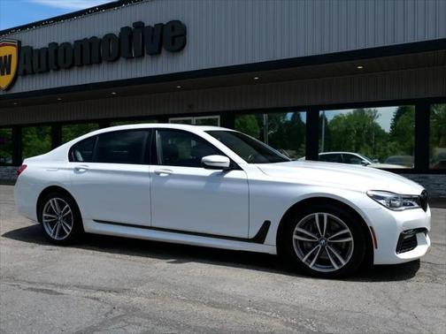 2017 BMW 750 i xDrive