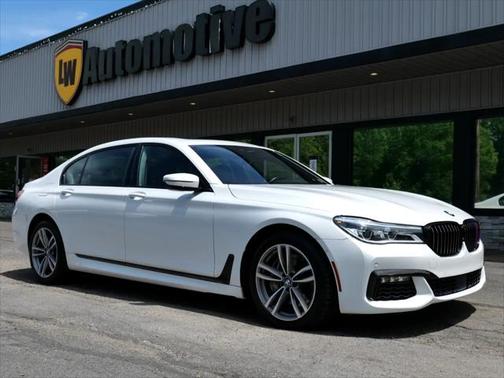 2017 BMW 750 i xDrive