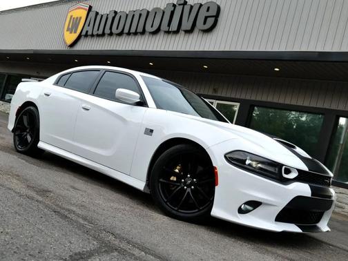 2019 Dodge Charger Scat Pack