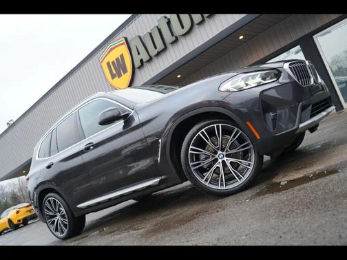 2023 BMW X3 sDrive30i