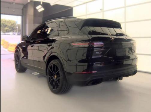 Black 2023 Porsche Cayenne Cayenne