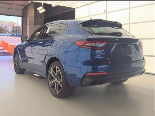 Blue 2020 Maserati Levante Trofeo